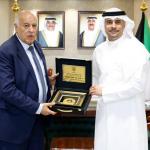 الرجوب يبحث مع وزير الشباب الكويتي تعزيز التعاون الرياضي بين فلسطين والكويت