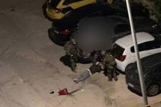 إصابة مواطن برصاص الاحتلال خلال اقتحام نابلس فجراً