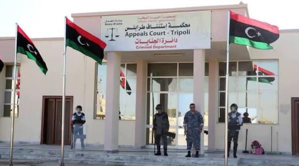 الحكم يستهدف قرار حكومة الوحدة الوطنية بإعادة تفعيل قرار أُلغي منذ عام 2005 وسط مطالب بتنفيذه ومنع أي خطوات تمهد للتوطين