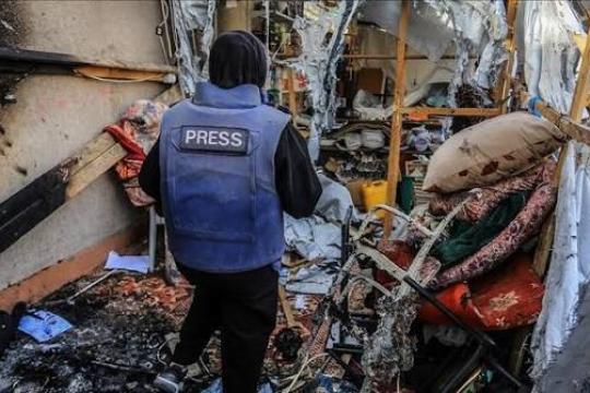 تقرير: ما بين 60% و75% من صحفيي غزة يعيشون التشرد منذ بدء الحرب