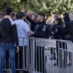 مخابرات الاحتلال الإسرائيلي تستدعي مقدسيين وأسرى محررين للتحقيق بالقدس