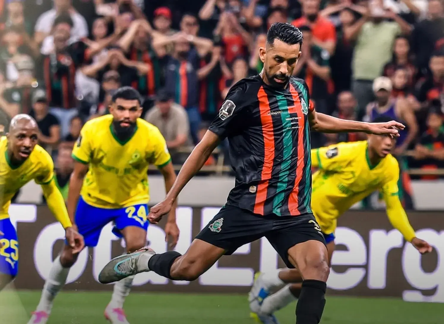 الفريق الجنوب إفريقي يتجاوز الجيش الملكي المغربي في النهائي ويحصد اللقب القاري بعد عقد من الغياب