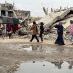 أوتشا يحذّر من تأخر وصول المساعدات إلى غزة مع تفاقم الأوضاع الشتوية