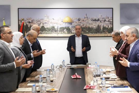 مركزية فتح تقرر البقاء بحالة انعقاد دائم والذهاب لحوار وطني شامل