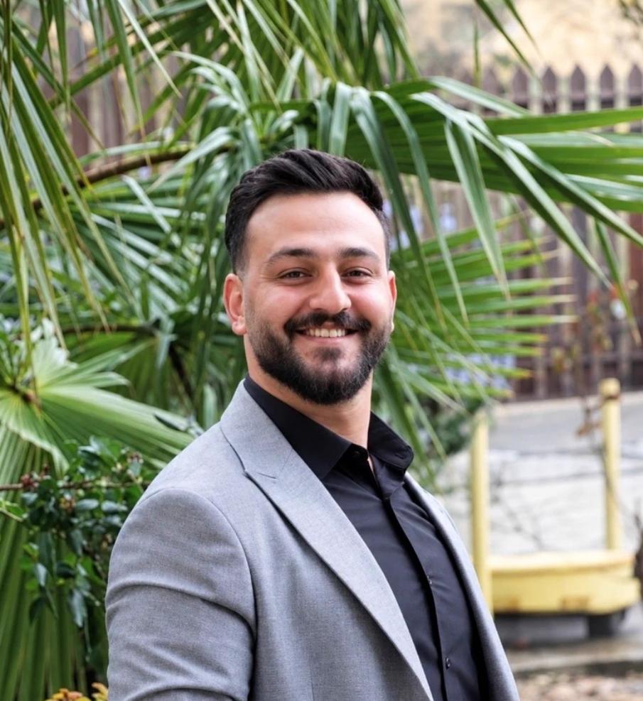 معتقل منذ عام 2000