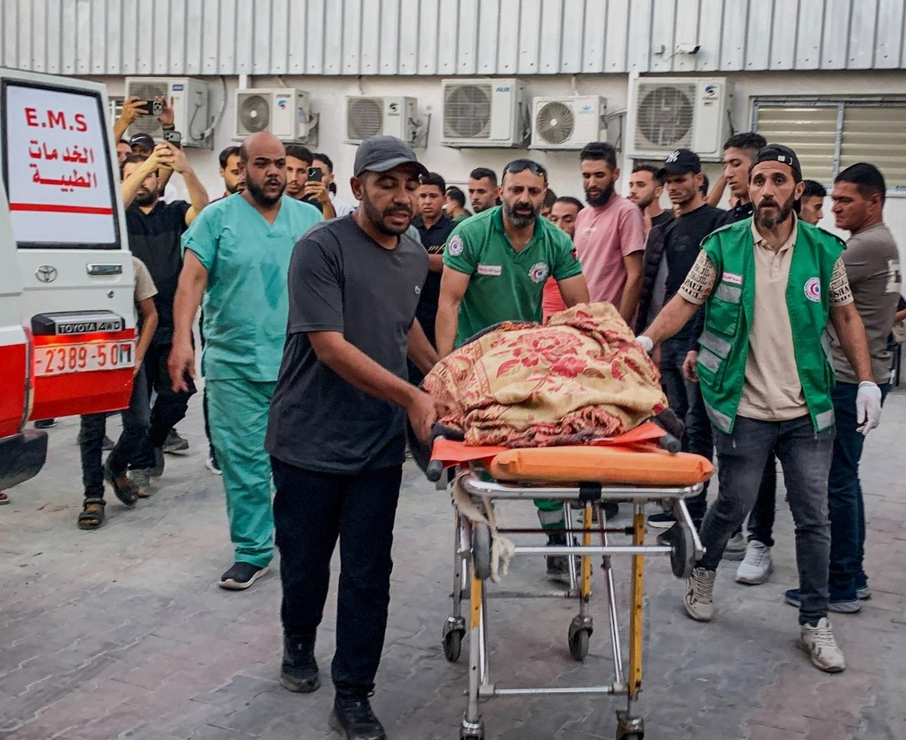 وسط قصف مدفعي