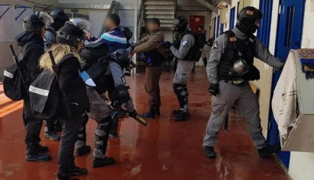 إحاطة قانونية توثق تفشي الجرب وحرماناً ممنهجاً من العلاج وسط مطالبات بتدخل دولي عاجل