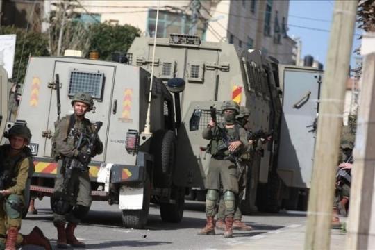 تحويل منزل فلسطيني إلى ثكنة عسكرية في كفر قدوم واحتجاز 9 شبان