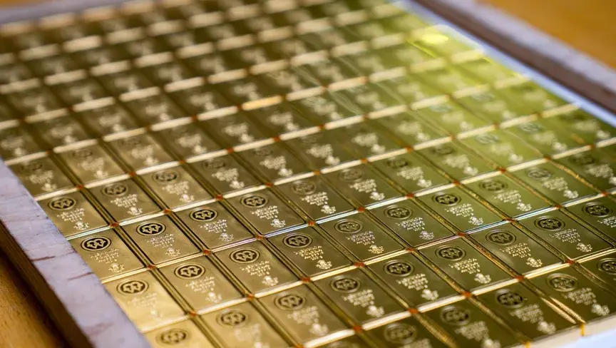 المعدن الأصفر يهبط إلى 4018.69 دولار للأوقية ويتراجع 3.4% منذ بداية الأسبوع