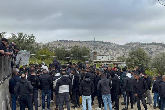 تشييع حاشد للشهيد قاسم شقيرات في القدس وسط تنديد بجريمة إعدامه داخل منزله