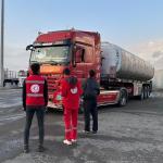 الهلال الأحمر المصري يُسير قافلة مساعدات ضخمة لغزة