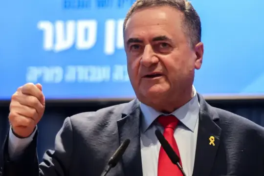 كاتس يتوعد إيران بضرب منشآت الطاقة.. ونتنياهو: سقوط النظام بات قريبًا جدًا