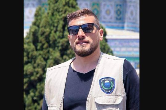 الاحتلال يعتقل حارس المسجد الأقصى خليل الترهوني ويُمدد اعتقال شاب مقدسي
