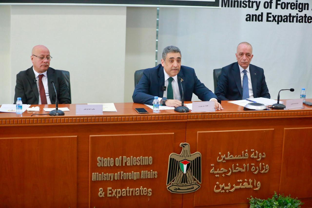 الخارجية تطلع السلك الدبلوماسي على تطورات الأونروا والانتهاكات الإسرائيلية في القدس والضفة