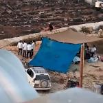 مستوطنون يحاصرون منزلاً في قصرة لليوم الرابع وسط حماية جيش الاحتلال