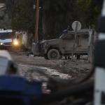 قوات الاحتلال تحاصر منزلاً في بلدة طمون