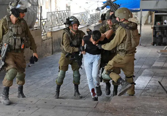 شرطة الاحتلال اعتقلت المواطن حمزة النبالي بحسب مصادر محلية