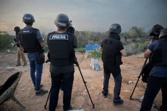 قوات الاحتلال تلاحق الصحفيين وتحتز اثنين منهم في طوباس