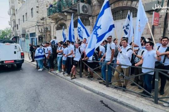القدس: الاحتلال يجبر المحال التجارية في البلدة القديمة على الإغلاق