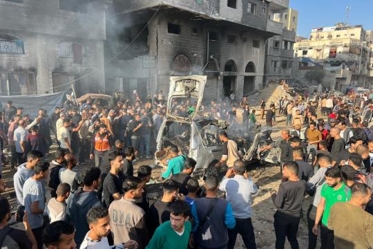 5 شهداء بقصف الاحتلال لمركبة بمدينة غزة