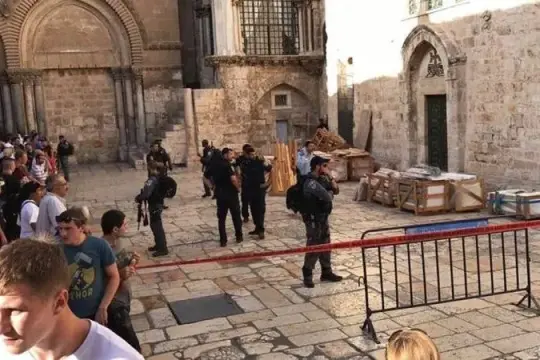 محافظة القدس: قيود الاحتلال خلال "سبت النور" انتهاك جسيم للوضع القانوني والتاريخي للمدينة