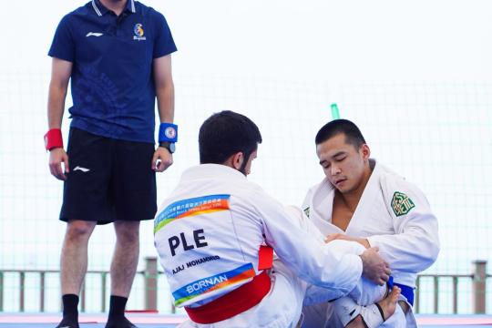 محمد عجاج يودّع منافسات الجوجيتسو في الألعاب الآسيوية الشاطئية بعد أداء قوي