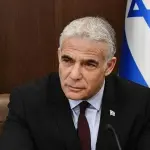 لابيد: حكومة نتنياهو تحول أمن إسرائيل إلى مهزلة