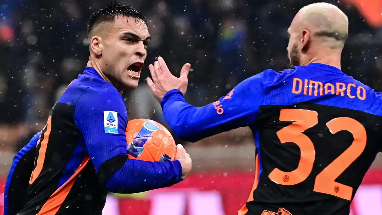 النيراتزوري يحسم المواجهة بستة أهداف ويعزز صدارته للدوري الإيطالي