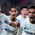 إنتر ميلان ينتزع فوزًا مثيرًا أمام جنوى ويتصدر الدوري الإيطالي