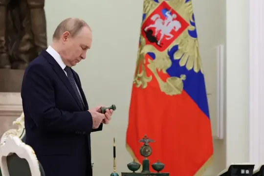 بوتين يؤكد استعداد روسيا للمساعدة في استعادة السلام بالشرق الأوسط