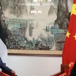 أبو هولي يبحث مع السفير الصيني تعزيز دعم الأونروا وإعادة تأهيل المخيمات الفلسطينية