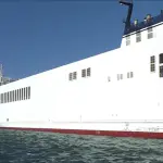 وصول السفينة الـ13 من أسطول المساعدات الإماراتية إلى ميناء العريش استعدادًا لدخول غزة