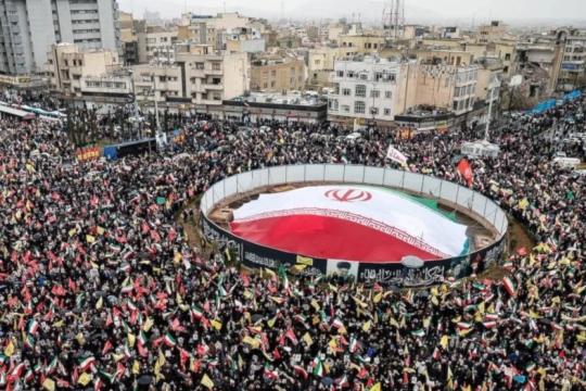 آلاف الايرانيين يحيون يوم القدس العالمي