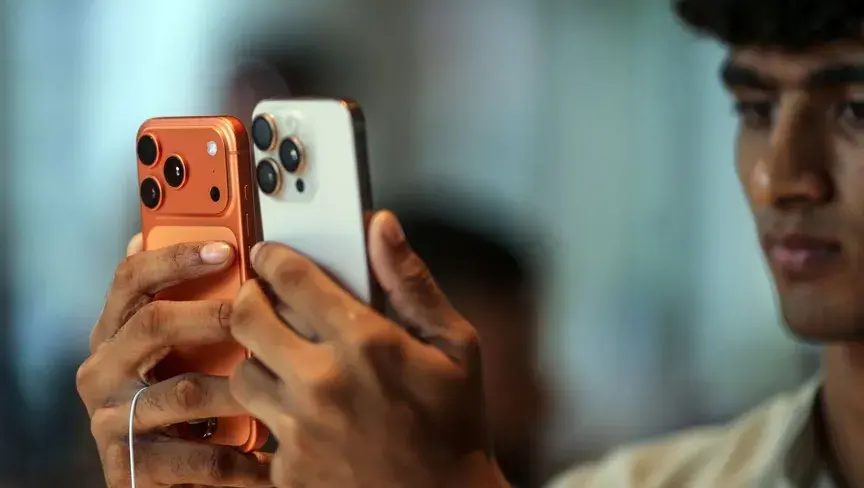 تخطط الشركة لتوسيع نطاق الخدمات الفضائية وتقديم خيارات مجانية ومتقدمة بالتعاون مع شركاء مثل سبيس إكس