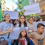 أهالي طلاب مدرسة رفح يجددون اعتصاماتهم في طرابلس رفضاً لإغلاقها