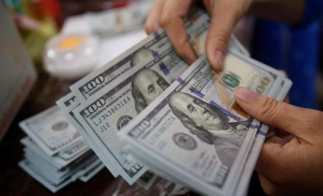 استقرار نسبي في أسعار الدولار واليورو وفق بيانات سلطة النقد الفلسطينية