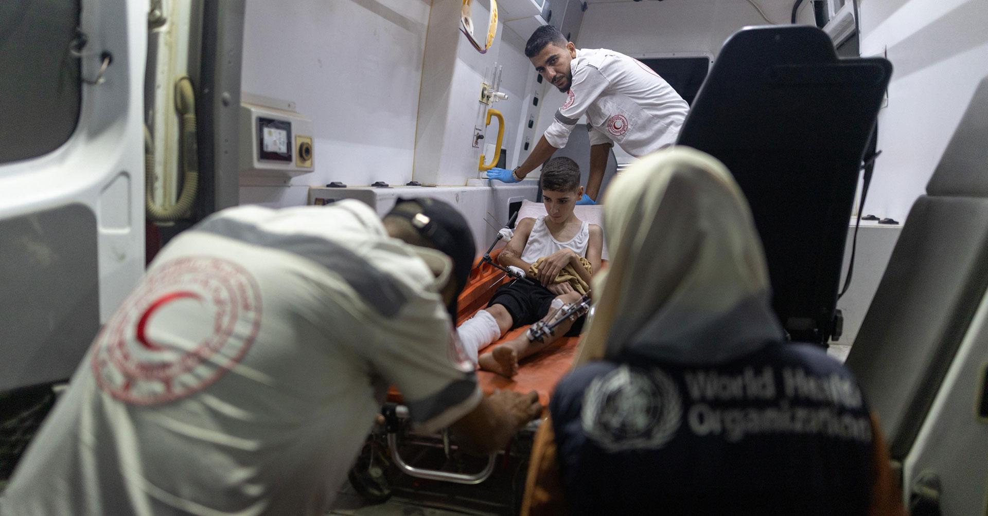 16,500 مريض يواجهون خطرًا مباشرًا على حياتهم وسط انهيار شبه كامل للمنظومة الصحية في القطاع