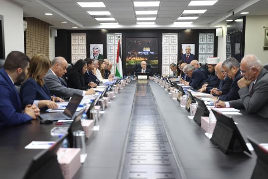 مجلس الوزراء يطالب الوسطاء الدوليين بتحمل مسؤولياتهم تجاه خروقات الاحتلال لوقف إطلاق النار بغزة