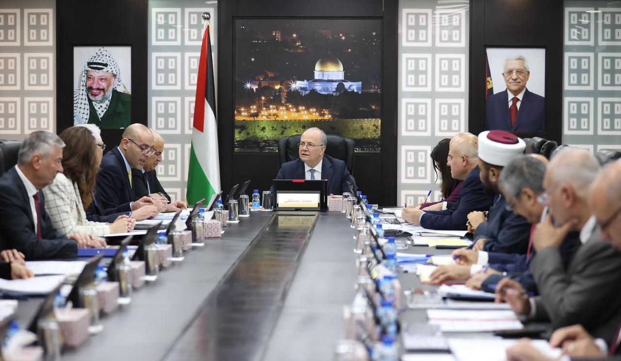 مصطفى: هجمات المستوطنين طالت 24 قرية خلال 4 أيام والحكومة تعتمد خطوات لتعويض الفاقد التعليمي