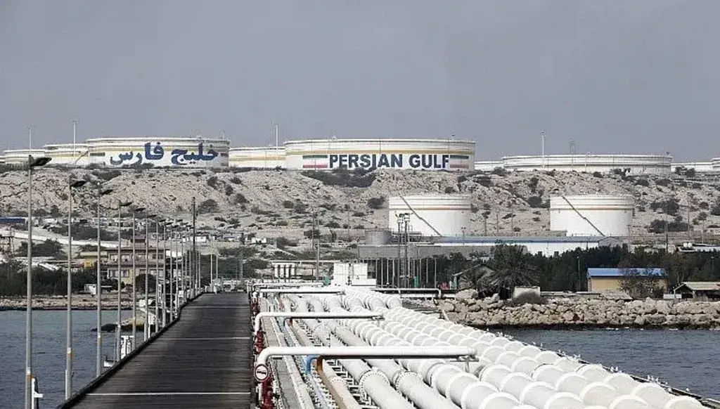 واشنطن وتل أبيب تبحثان إرسال قوات خاصة إلى إيران لتأمين اليورانيوم النووي