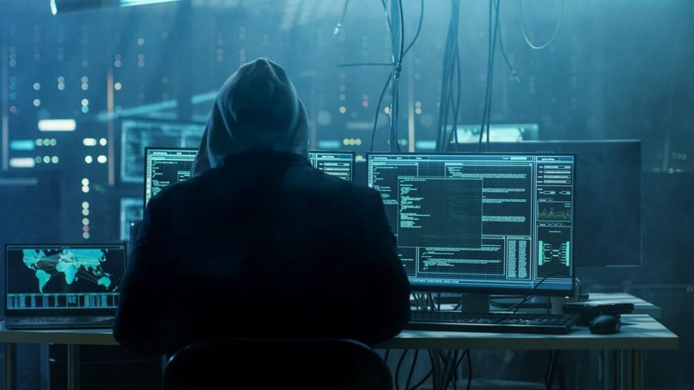 يتم استهدافهم رقمياً بصورة غير مشروعة