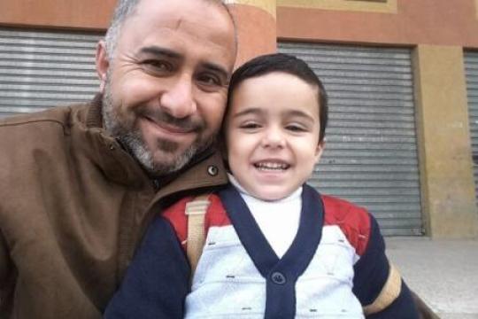 رحلة الألم والحرية: حكاية أسير وأب شهيد