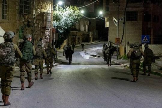 إصابة فلسطينيين برصاص الجيش الإسرائيلي خلال اقتحام جنين