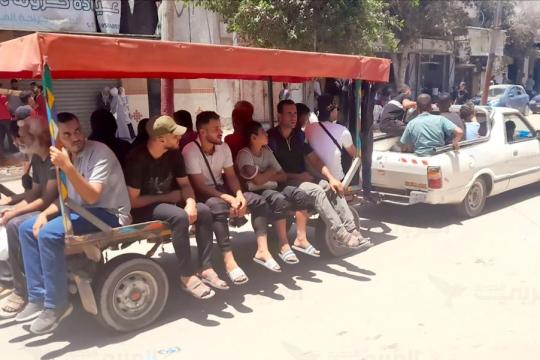 شلل في النقل وتحذيرات من كارثة صحية بسبب منع إدخال الإمدادات لغزة