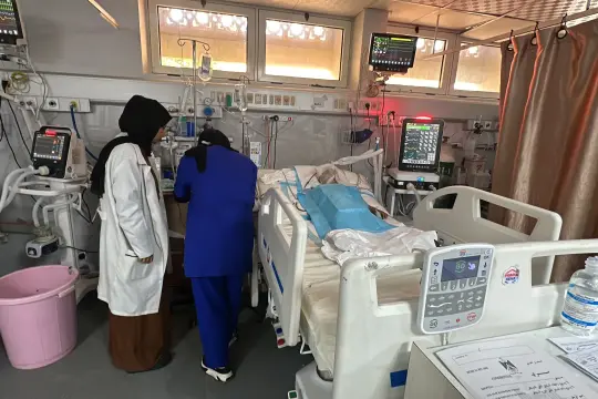 ارتفاع حالات التهابات الجهاز التنفسي في غزة مع توقع تزايدها خلال الشتاء