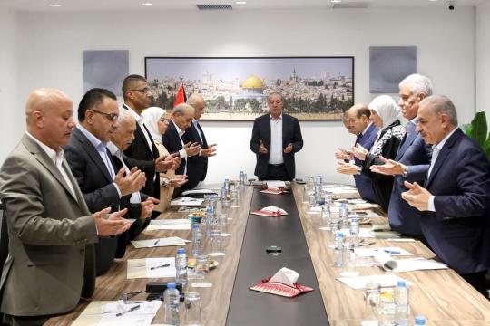 مركزية فتح تشكّل لجنة لدراسة الآليات التنفيذية لتحقيق وحدة الحركة