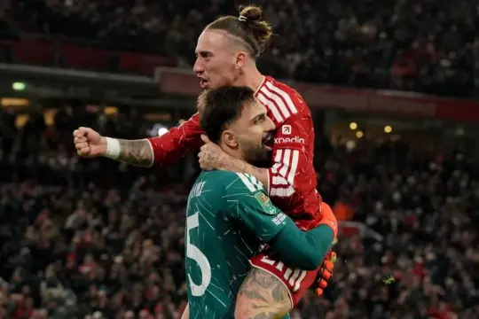 ليفربول يقصي تشيلسي بركلات الترجيح ويتأهل إلى ربع نهائي كأس الرابطة الإنجليزية