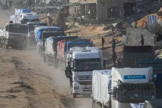 اليونيسف تعلق أنشطتها في غزة بعد استهداف الاحتلال سائقي شاحنات مياه