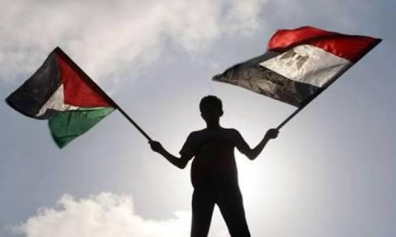 الرئاسة الفلسطينية تؤكد تضامنها مع مصر عقب هجوم ميناء دمياط