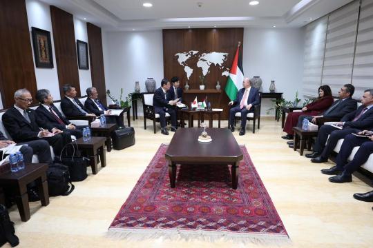 مصطفى يطالب اليابان بالاعتراف بدولة فلسطين ودعم جهود الإعمار
